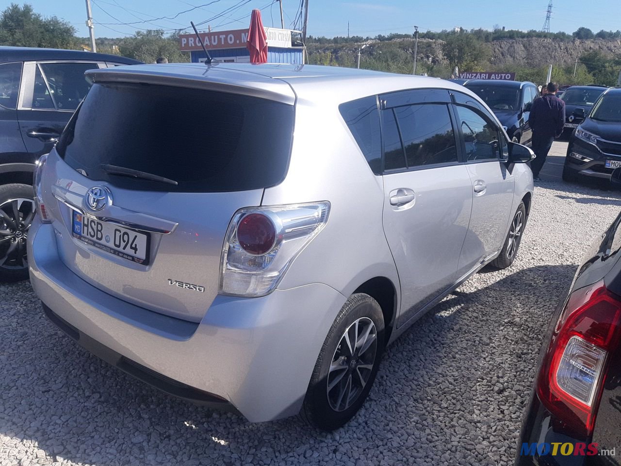 2013' Toyota Verso photo #3