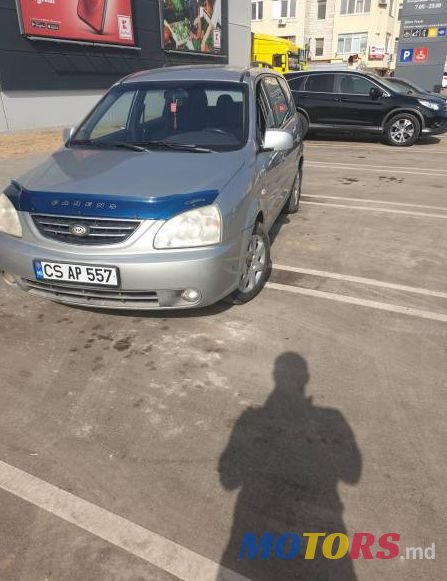 2004' Kia Carens photo #4