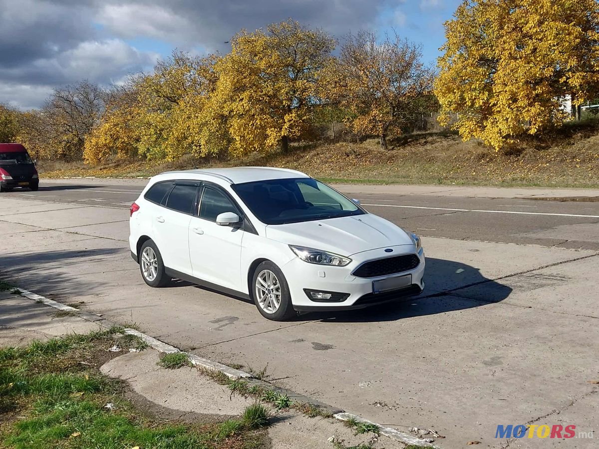 2016' Ford Focus photo #5