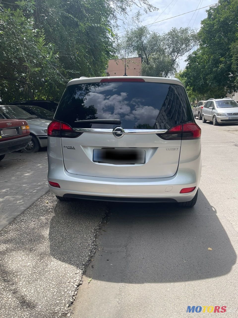 2011' Opel Zafira photo #3