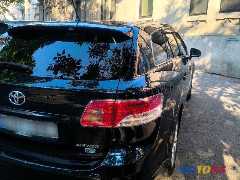 2011' Toyota Avensis photo #6