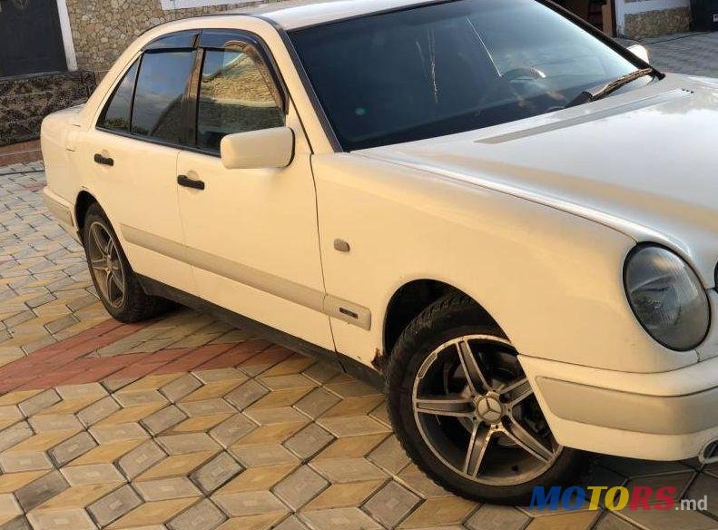 1998' Mercedes-Benz E photo #1