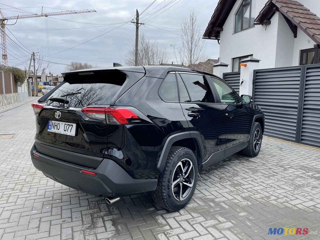 2020' Toyota RAV4 photo #6