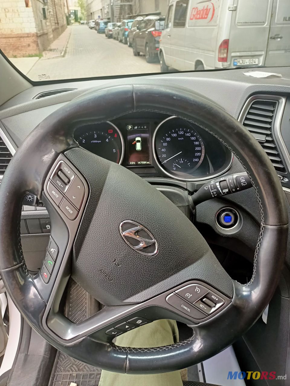 2016' Hyundai Santa Fe photo #6