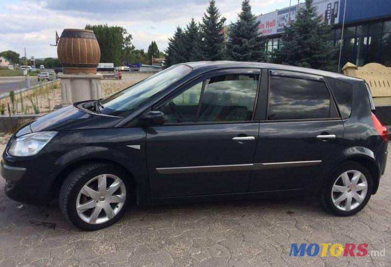 2008' Renault Scenic photo #1