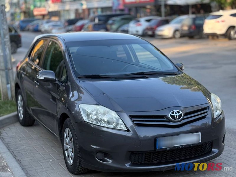2010' Toyota Auris photo #1