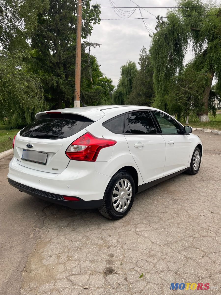 2014' Ford Focus photo #3