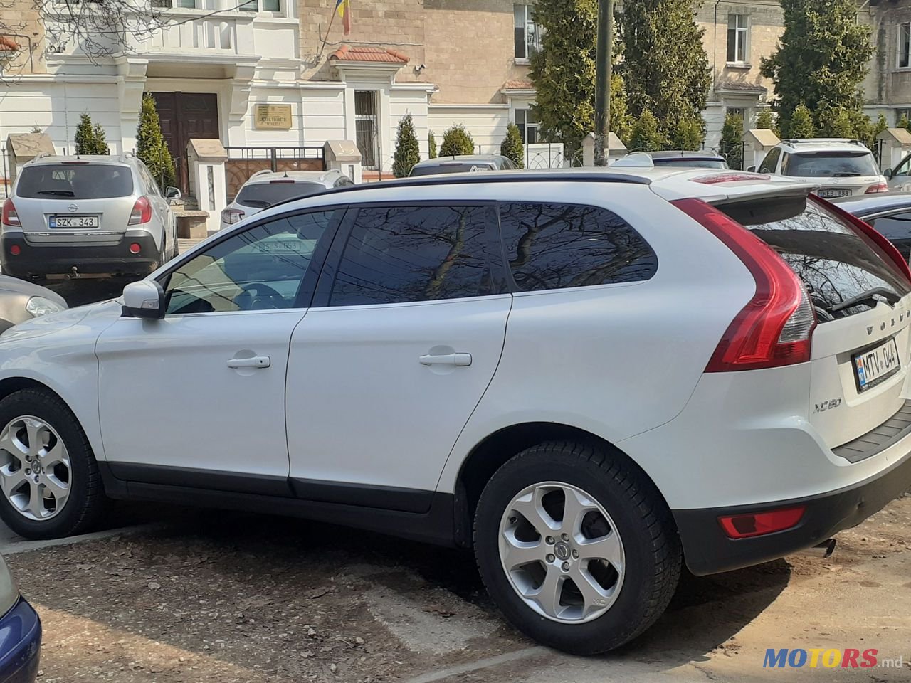 2011' Volvo XC60 photo #2