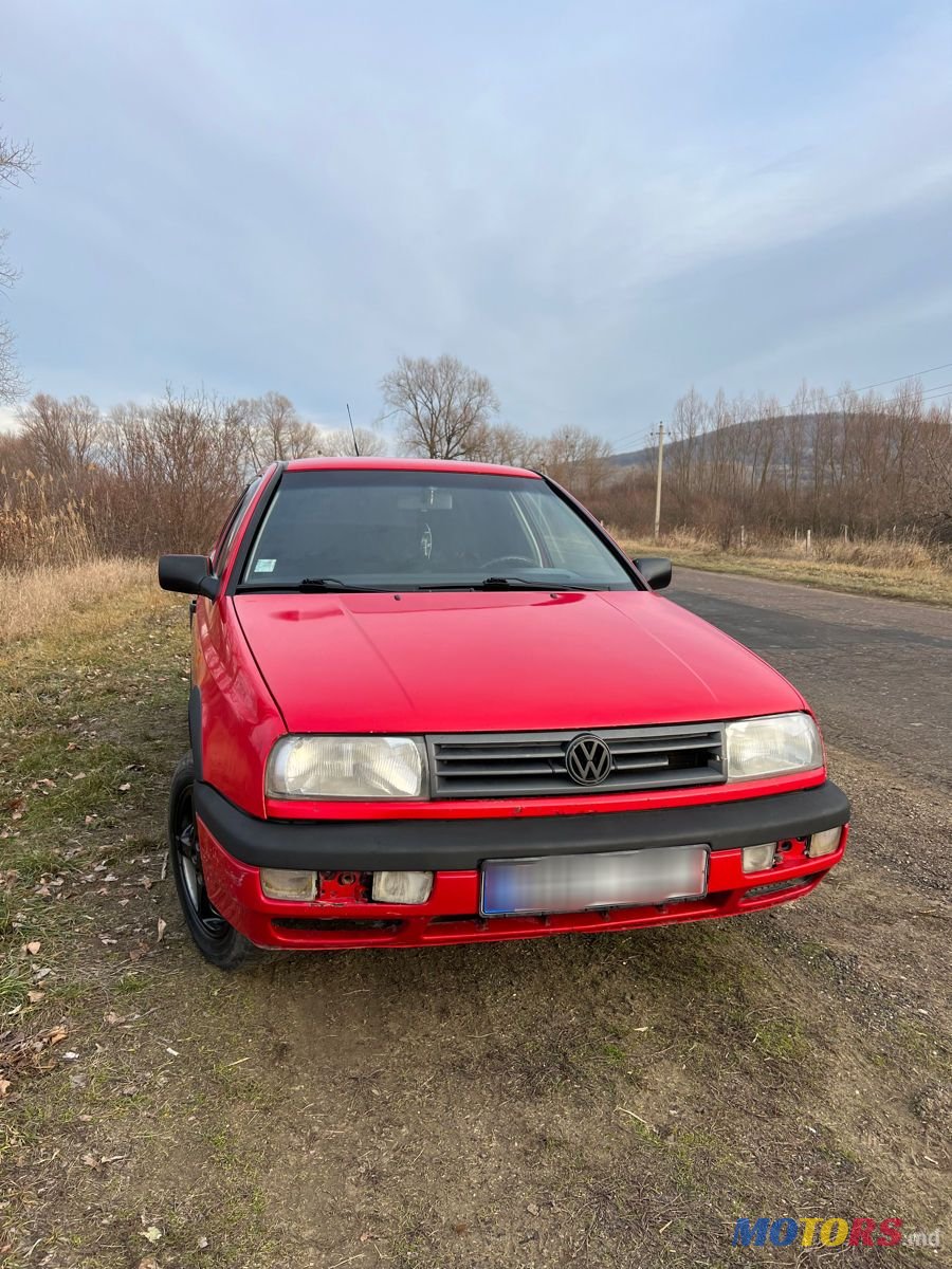 1993' Volkswagen Vento photo #2
