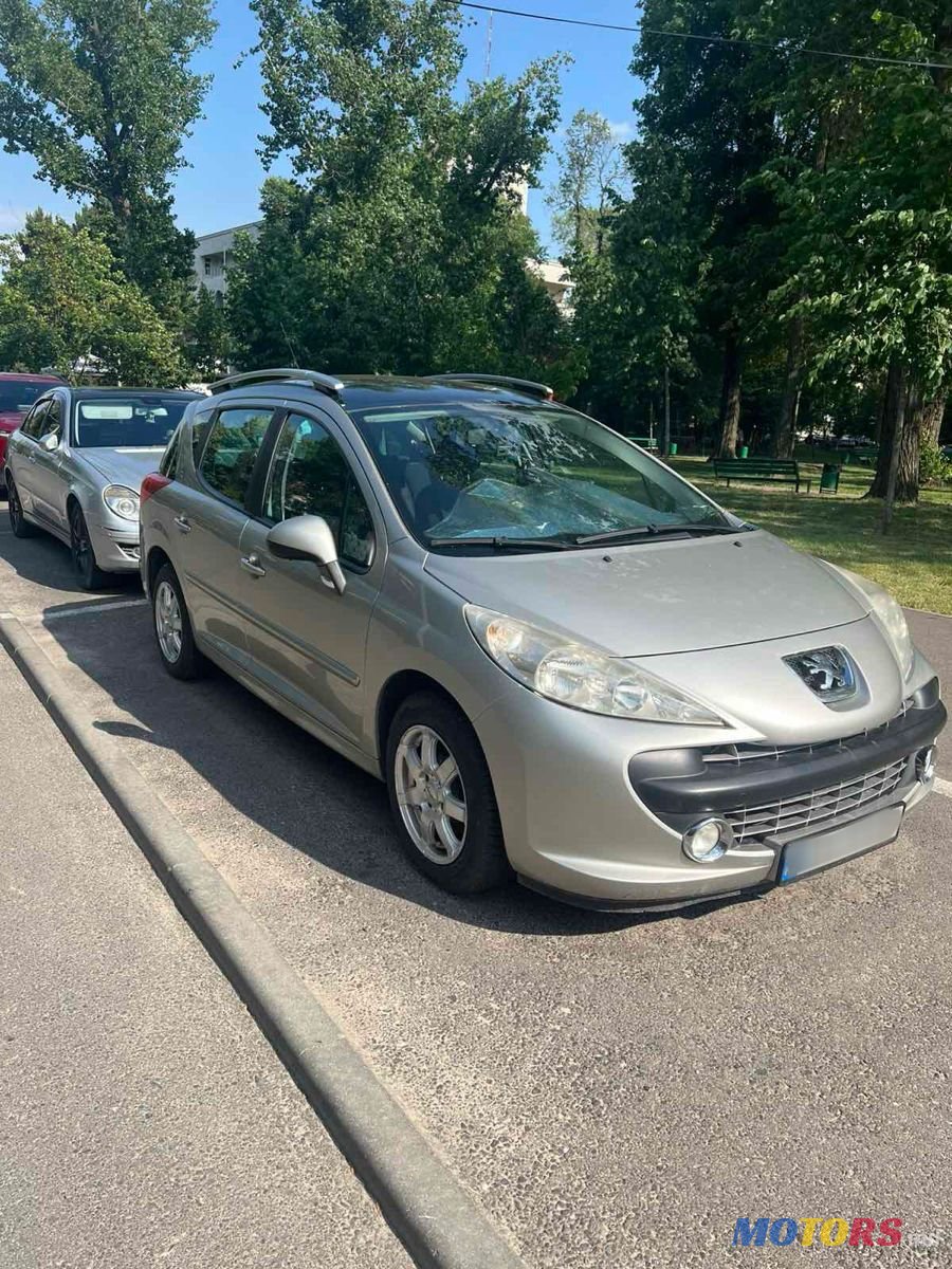 2009' Peugeot 207 photo #1
