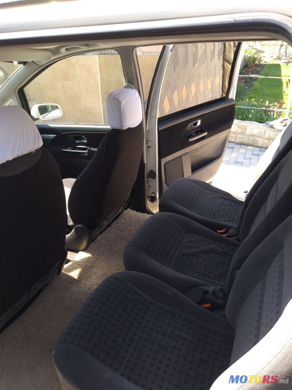 2001' Volkswagen Sharan photo #4