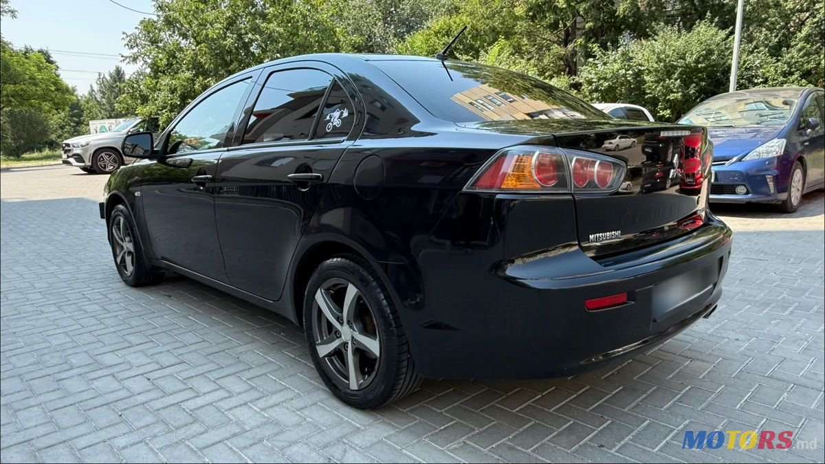 2011' Mitsubishi Lancer photo #5