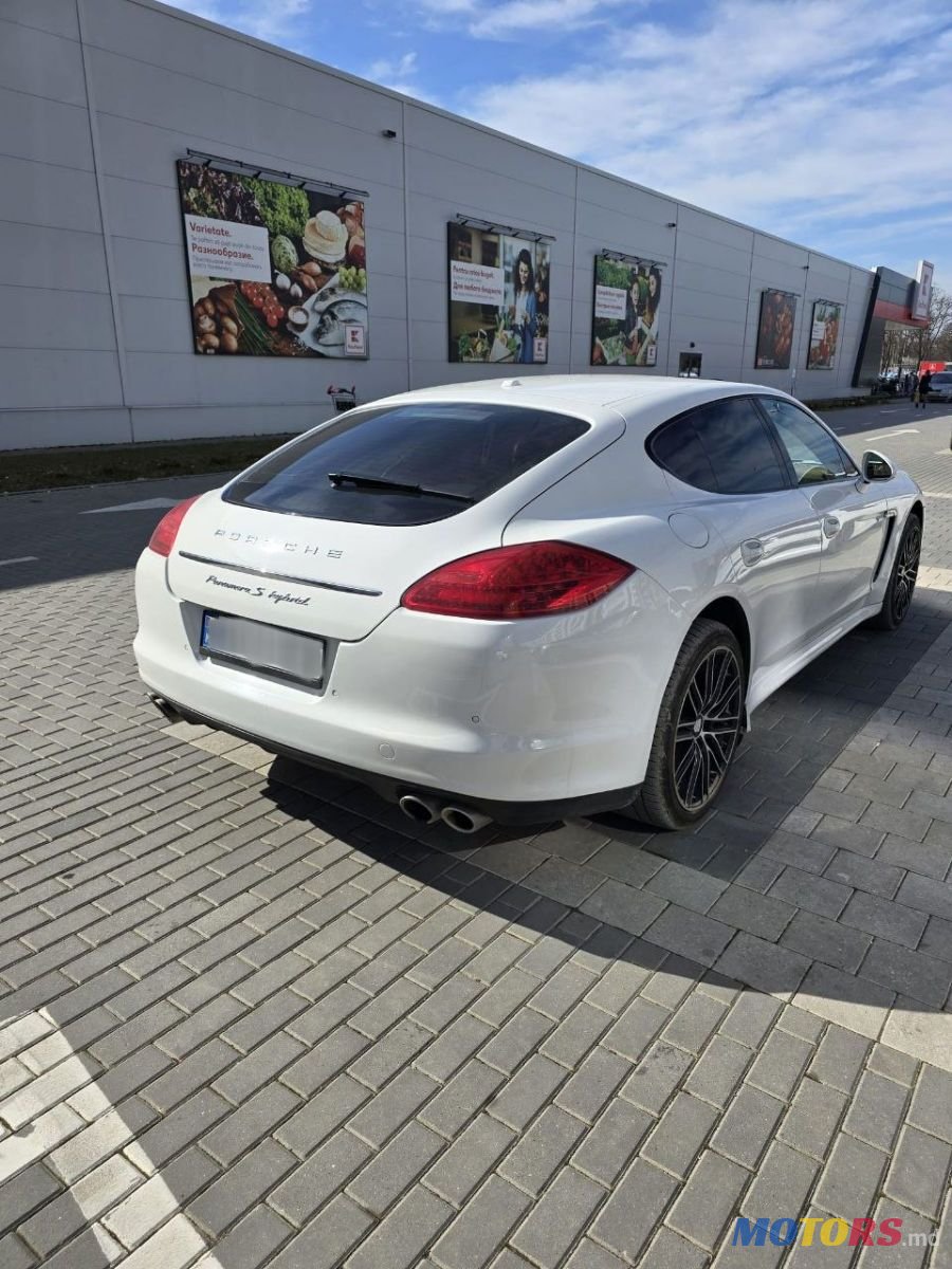 2012' Porsche Panamera photo #3