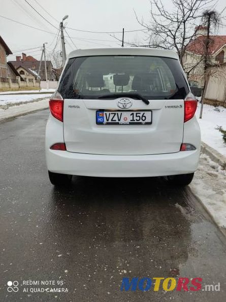 2011' Toyota Verso-S photo #2