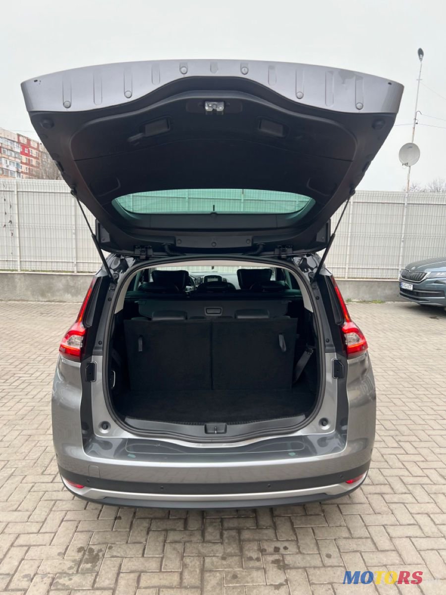 2017' Renault Grand Scenic photo #4