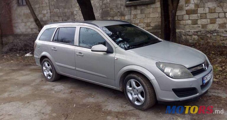 2006' Opel Astra photo #1