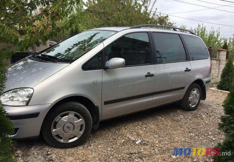 2001' Ford Galaxy photo #2