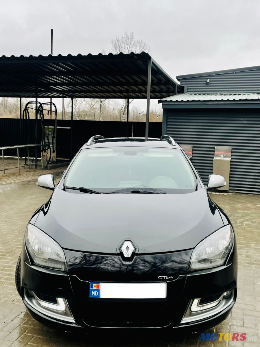 2012' Renault Megane photo #1