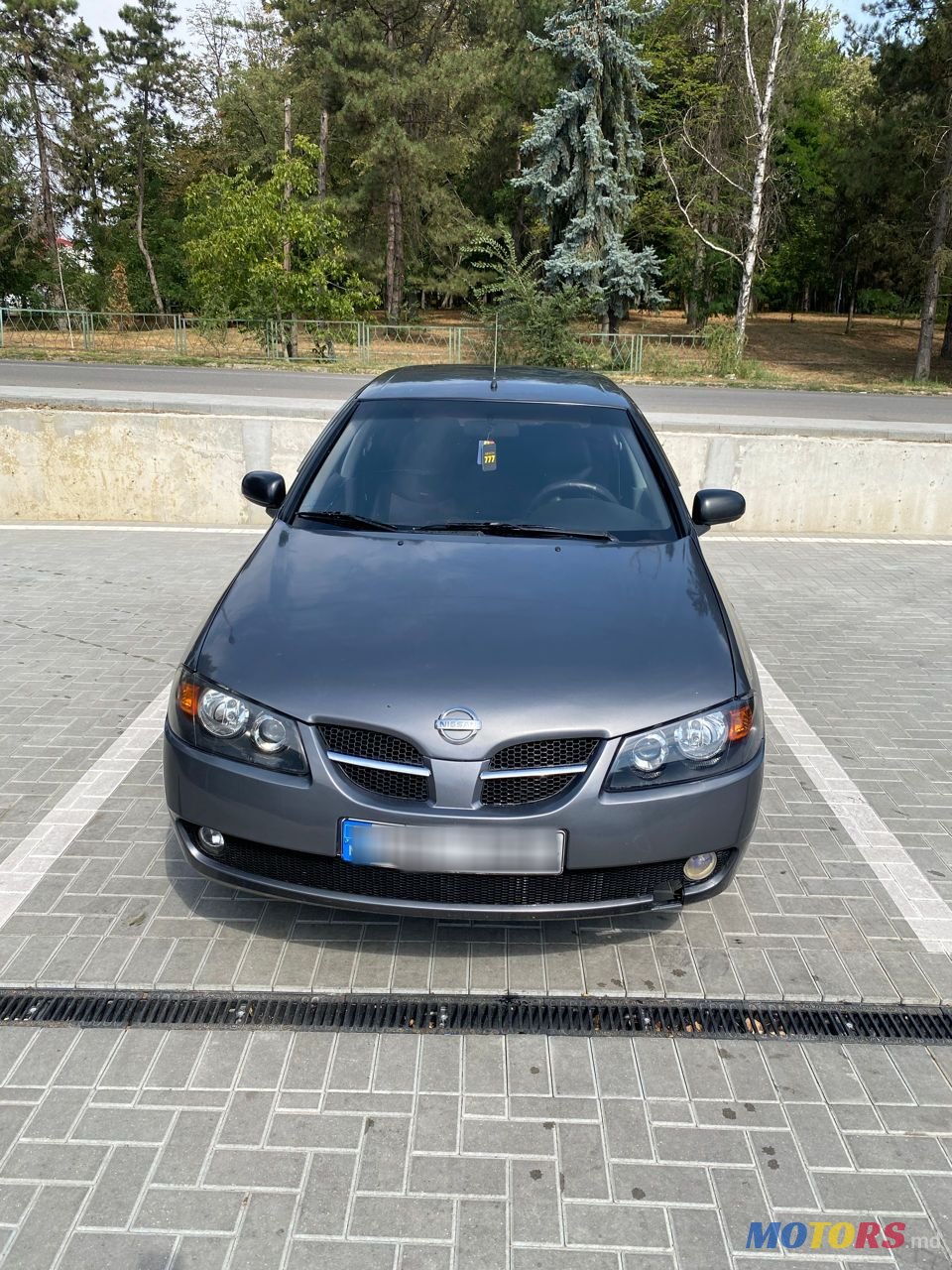 2003' Nissan Almera photo #1