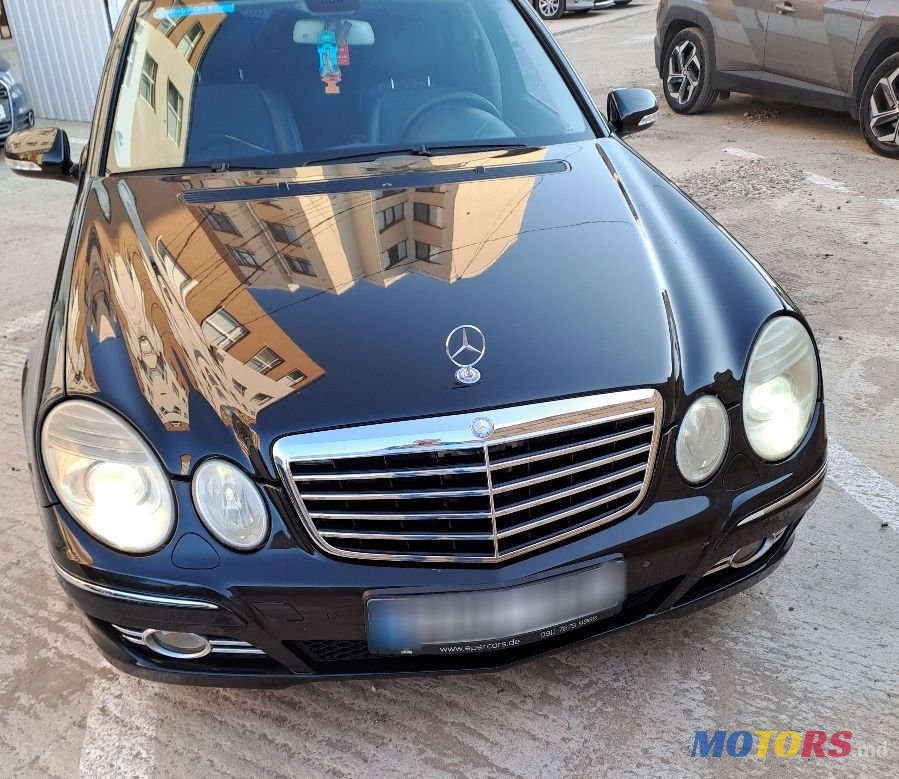 2007' Mercedes-Benz E-Class photo #1