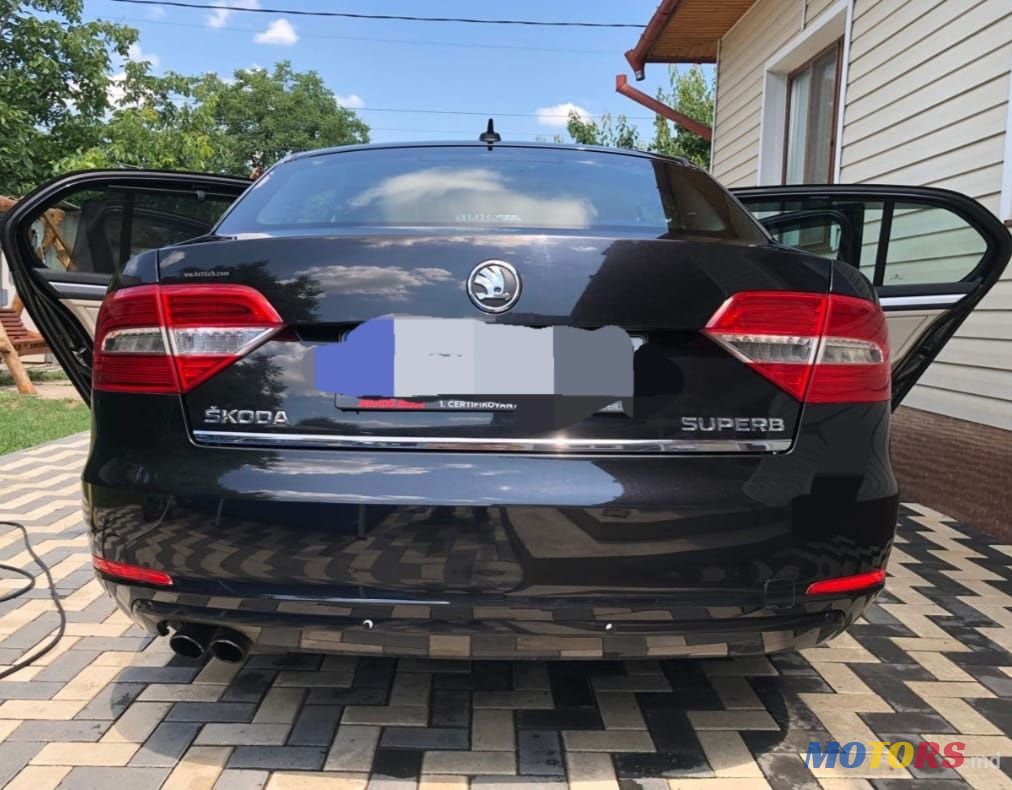 2014' Skoda Superb photo #3