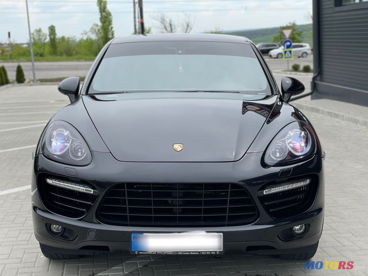 2011' Porsche Cayenne photo #1