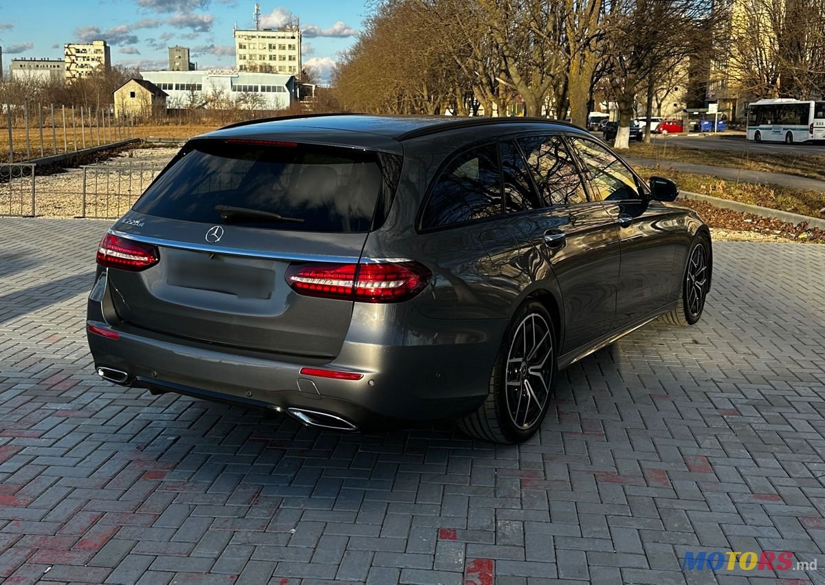 2021' Mercedes-Benz E-Class photo #4