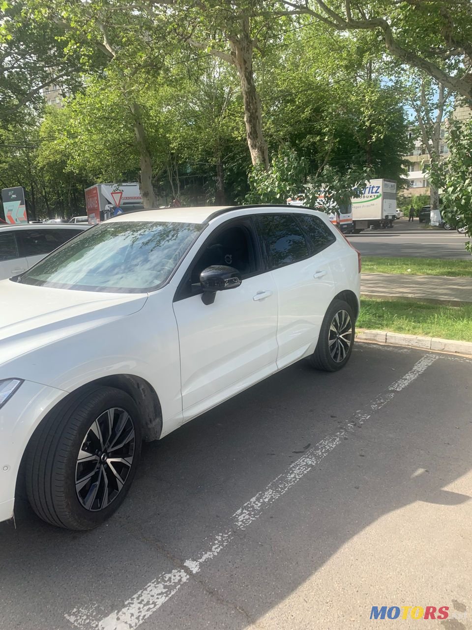 2022' Volvo XC60 photo #4