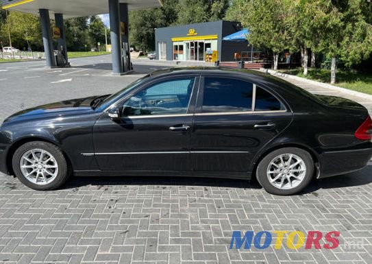 2004' Mercedes-Benz E Класс photo #4