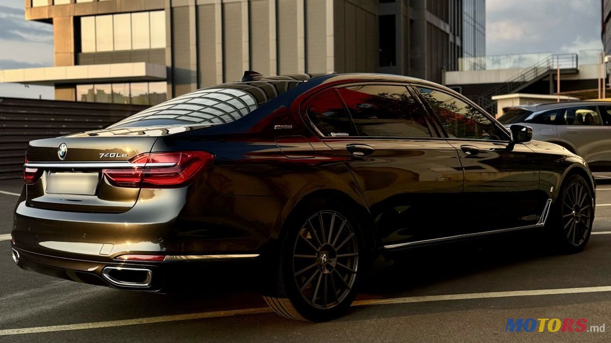 2016' BMW 7 Series photo #4