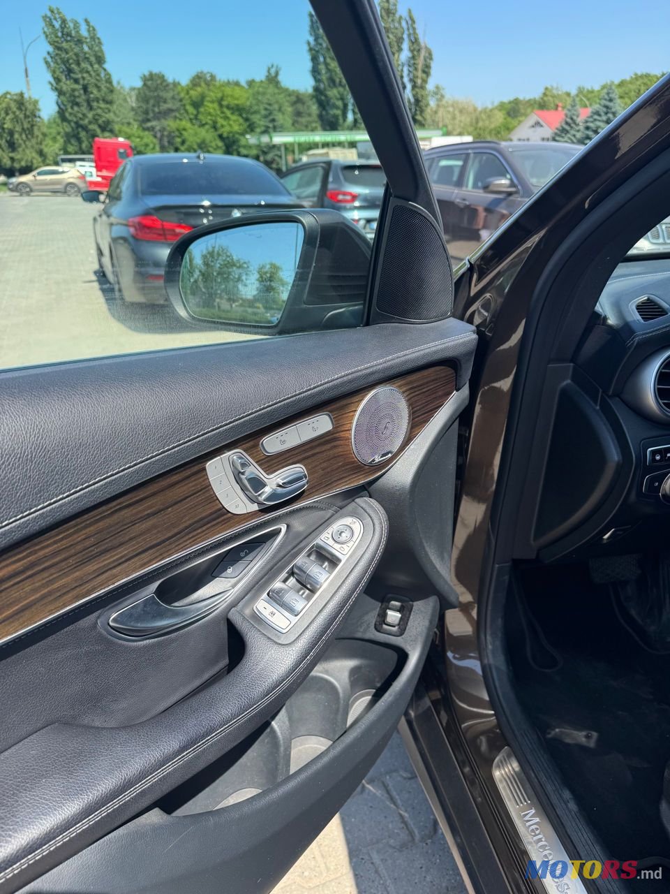 2016' Mercedes-Benz GLC photo #5