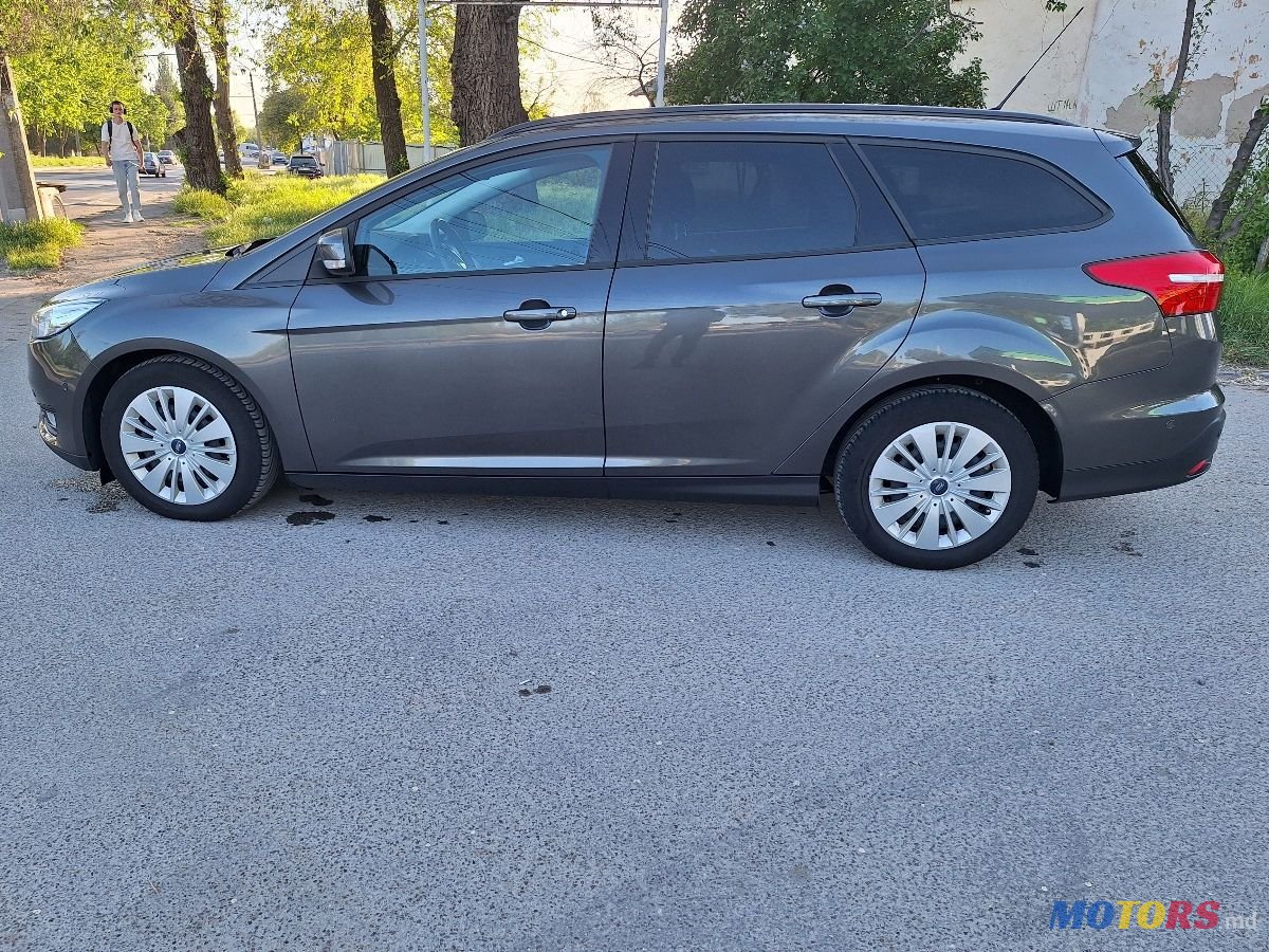 2015' Ford Focus photo #2