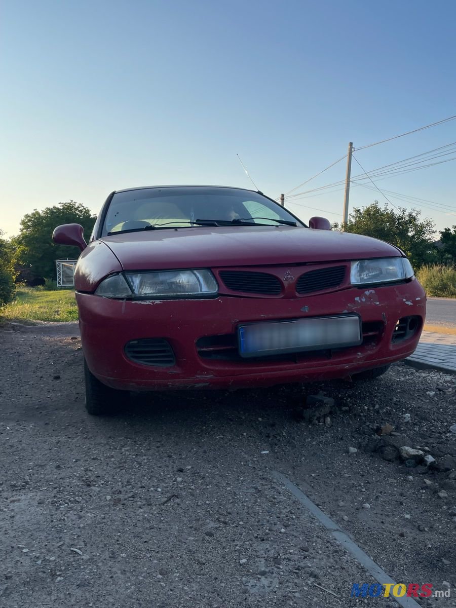1996' Mitsubishi Carisma photo #2