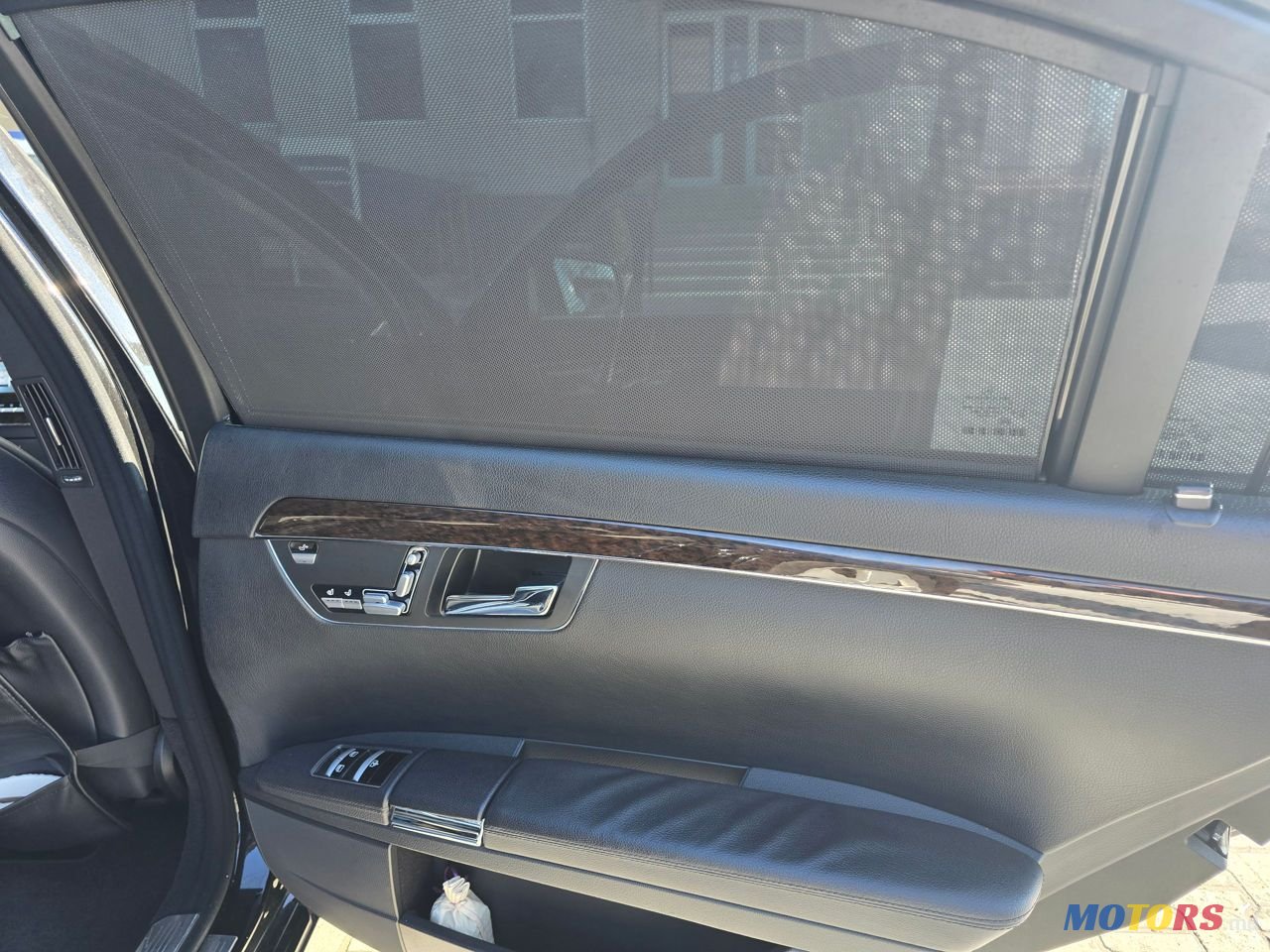 2010' Mercedes-Benz S-Class photo #6