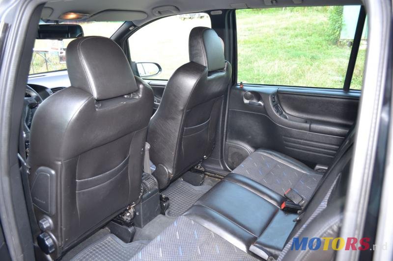 2004' Opel Zafira photo #4