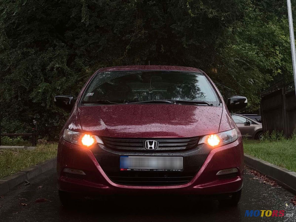 2010' Honda Insight photo #5