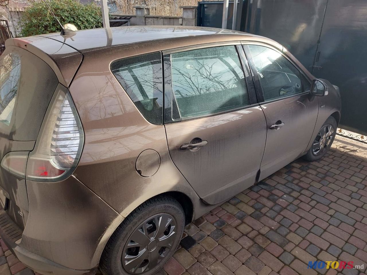 2013' Renault Scenic photo #5