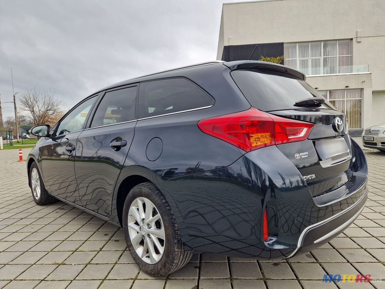 2014' Toyota Auris photo #4