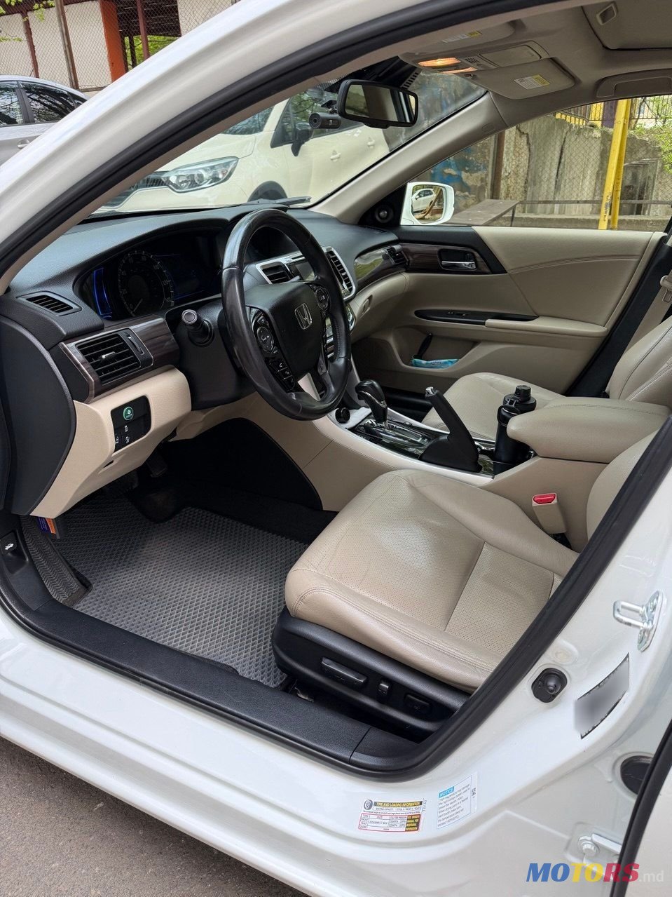 2017' Honda Accord photo #5