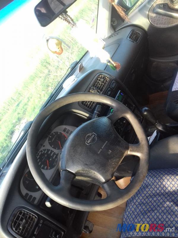 1996' Nissan Primera photo #3