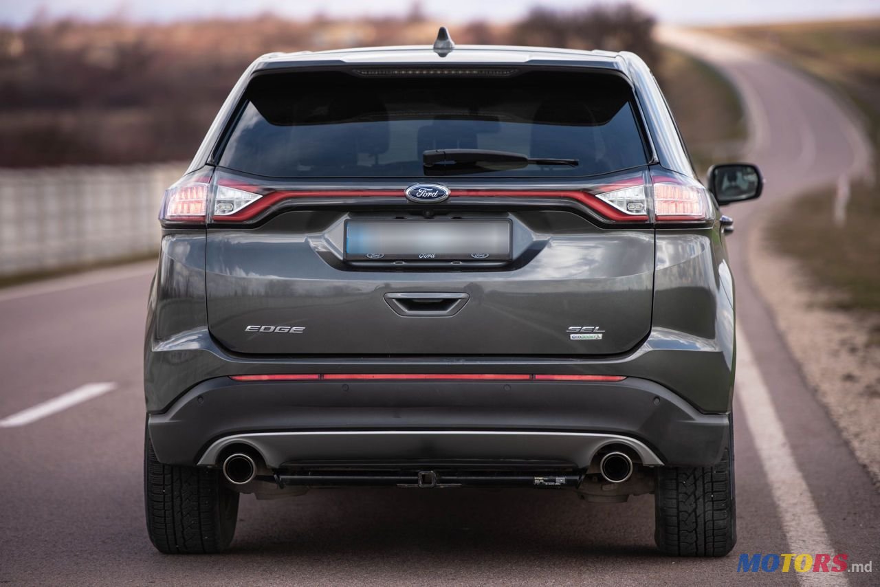 2018' Ford Edge photo #2