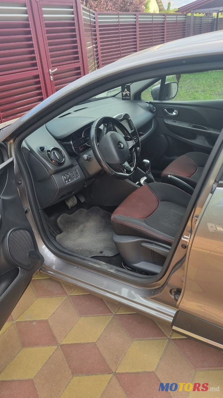 2016' Renault Clio photo #5