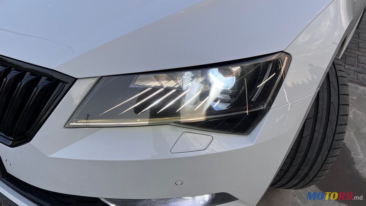 2018' Skoda Superb photo #2