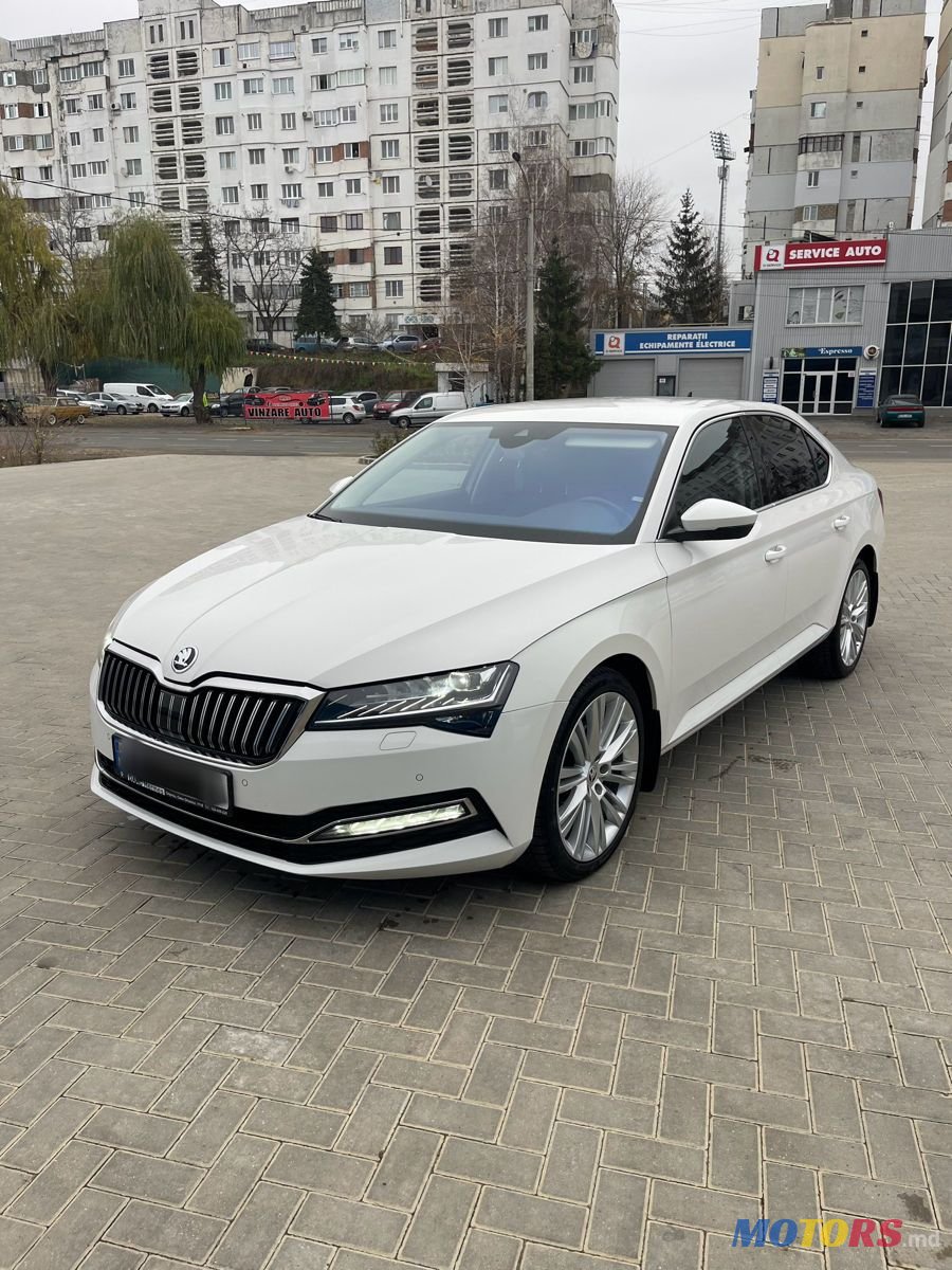 2020' Skoda Superb photo #2