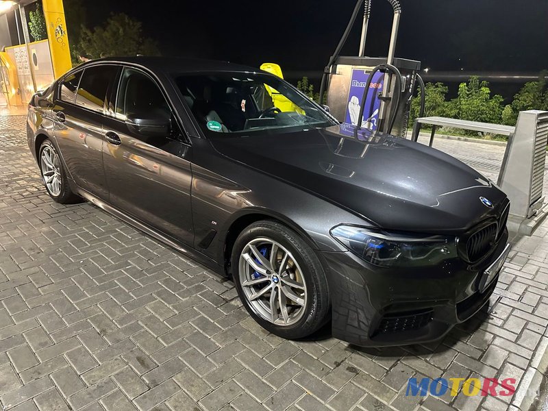 2019' BMW 5 Series photo #3