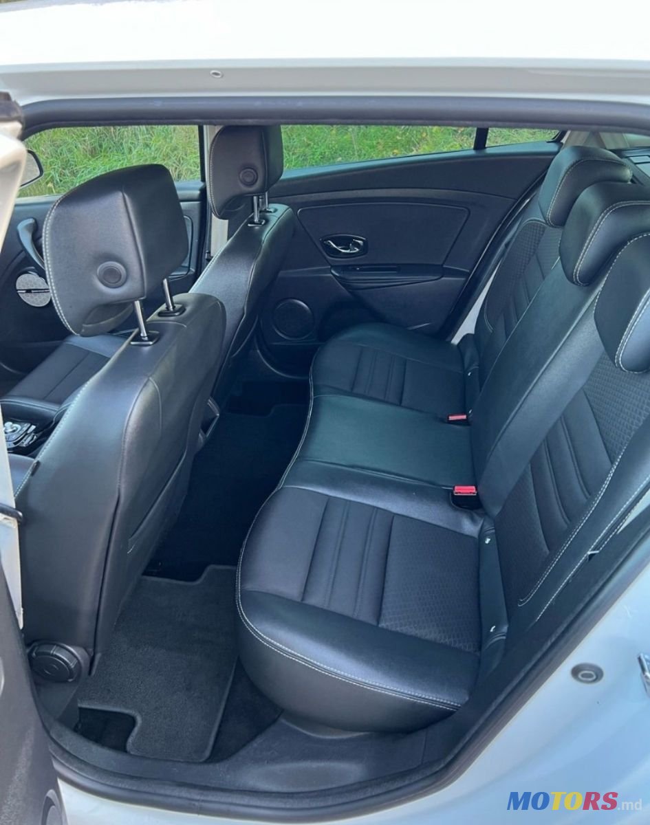 2015' Renault Megane photo #3