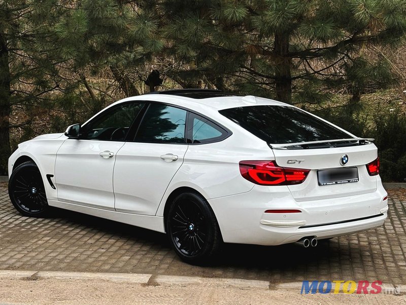 2020' BMW 3 Series GT photo #5