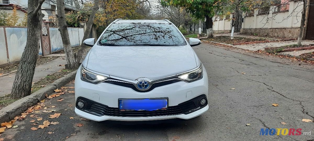 2016' Toyota Auris photo #1