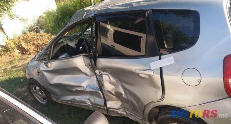 2004' Honda Jazz photo #2