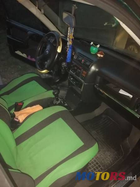 1995' Opel Vectra photo #1